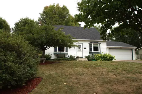 5585 Ozark Ave N, Stillwater, MN 55082