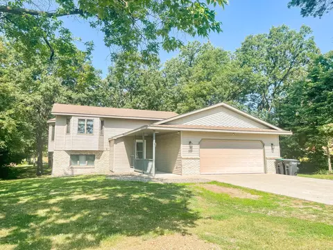 507 9th St NE, Little Falls, MN 56345