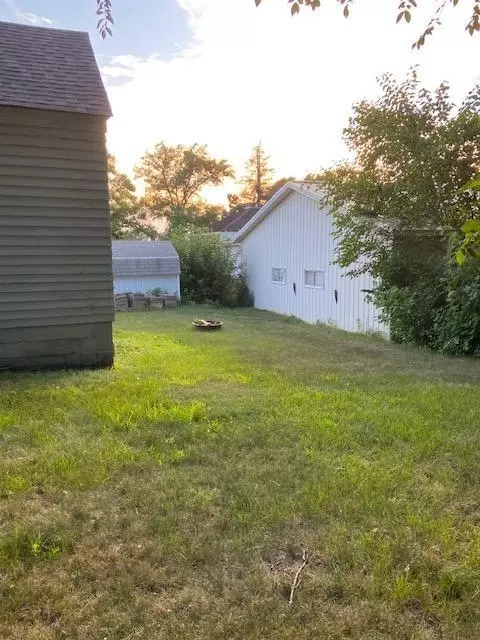 138 11th St, Windom, MN 56101 photo 24