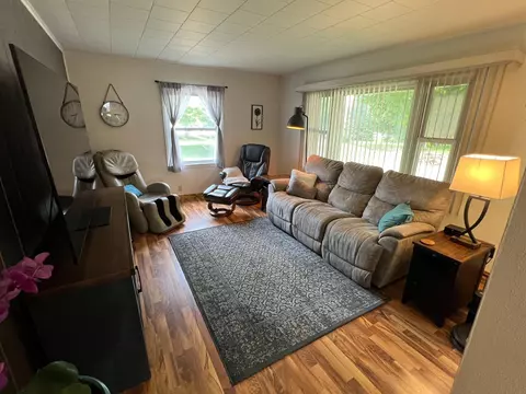 301 E Farmer St, Spring Valley, MN 55975 photo 6