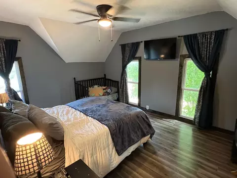301 E Farmer St, Spring Valley, MN 55975 photo 8