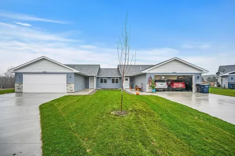 38856 Maple Ct, North Branch, MN 55056