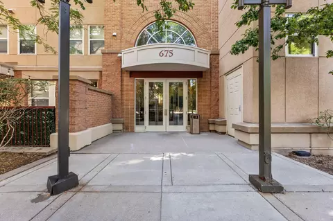 675 N 1st St #402, Minneapolis, MN 55401