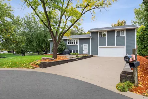 14045 37th Ave N, Plymouth, MN 55447