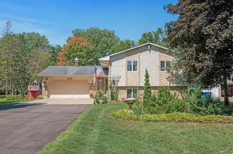 4041 Clover Ave, Vadnais Heights, MN 55127