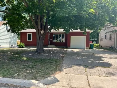 1108 Hoffman Ave, Albert Lea, MN 56007