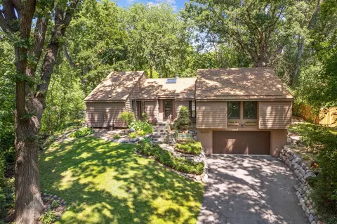 5100 Circle Down, Golden Valley, MN 55416