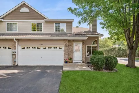 5523 W Fillmore Cir NE, Fridley, MN 55432