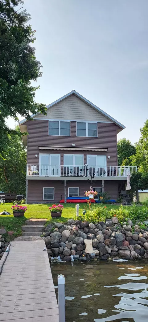 1305 Mirror Waters, Saint Croix Falls, WI 54024