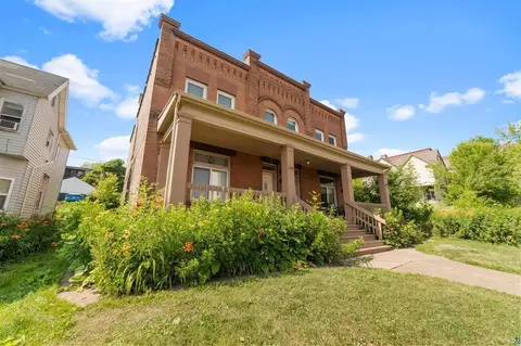 209-211 E 3rd St, Duluth, MN 55805