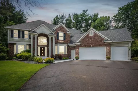 3297 Samuel Ct, Vadnais Heights, MN 55127