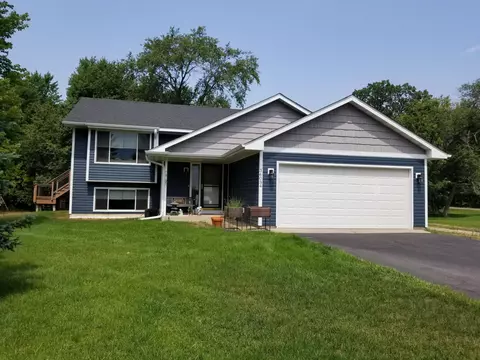 36034 Falcon Way, North Branch, MN 55056