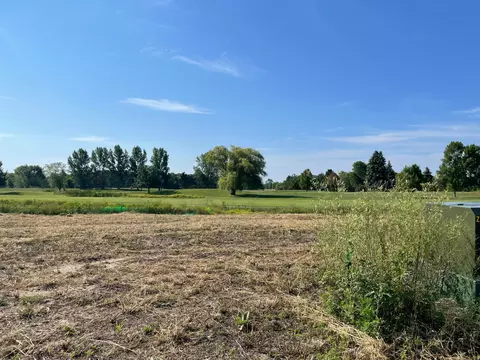 12665 Masters Ln, Lindstrom, MN 55045
