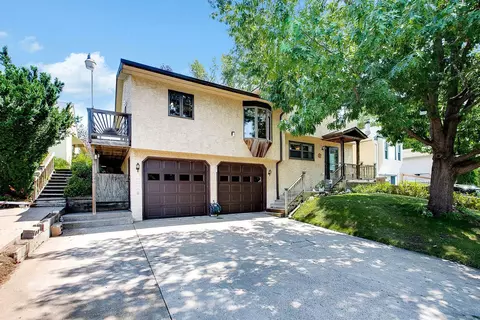 886 Iroquois Ave, Saint Paul, MN 55119
