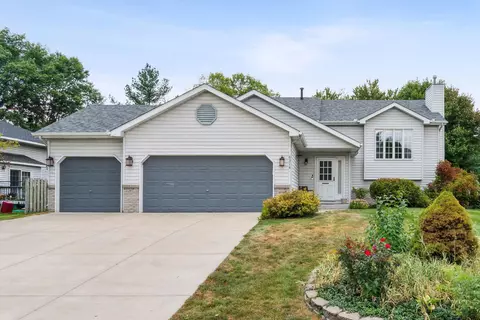 6314 11th St N, Oakdale, MN 55128