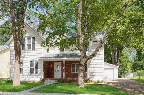 636 6th St W, Hastings, MN 55033