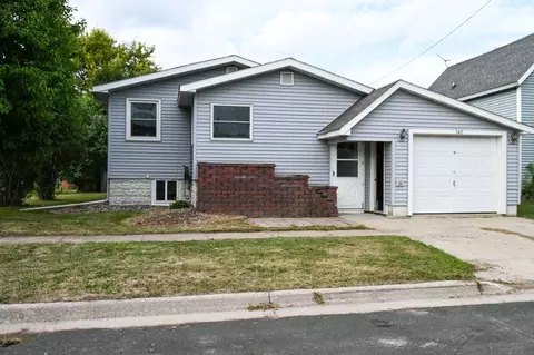 140 2nd St NE, Harmony, MN 55939