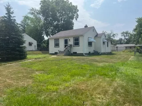 2576 3rd Ave E, North Saint Paul, MN 55109