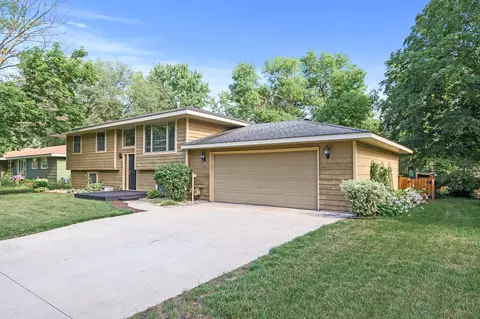 3633 205th St W, Farmington, MN 55024