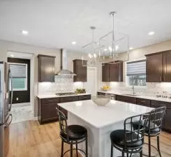 1905 Balsam Dr, Carver, MN 55315