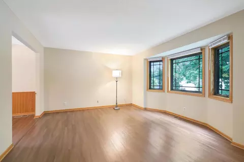 4687 Beacon Hill Rd, Eagan, MN 55122 photo 6