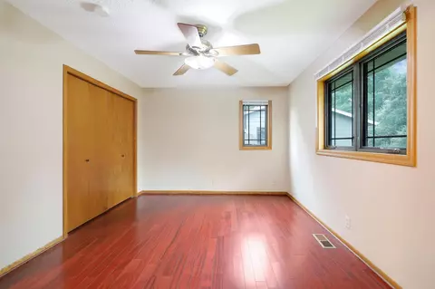 4687 Beacon Hill Rd, Eagan, MN 55122 photo 16
