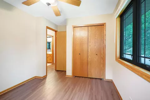 4687 Beacon Hill Rd, Eagan, MN 55122 photo 15