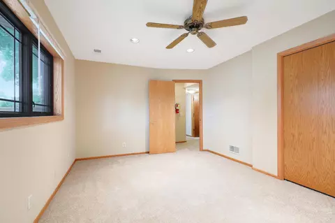 4687 Beacon Hill Rd, Eagan, MN 55122 photo 20