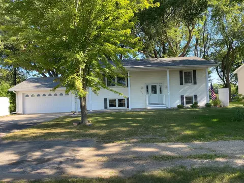2408 Main St W, Albert Lea, MN 56007