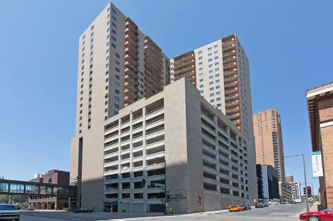 66 9th St E #2015, Saint Paul, MN 55101