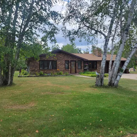 10121 Birch Grove Rd, East Gull Lake, MN 56401