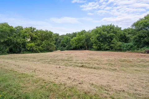 374 Mitchell Rd, Troy Twp, WI 54016