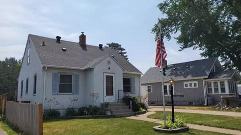 1926 Nortonia Ave, Saint Paul, MN 55119