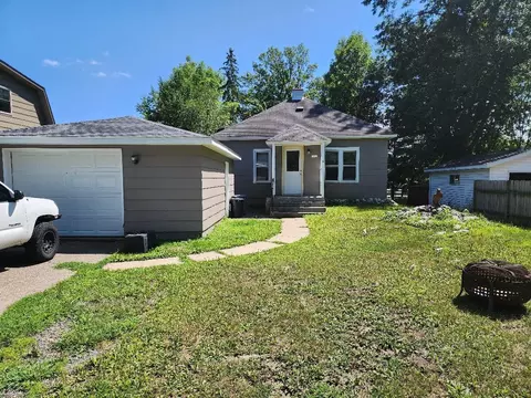 1165 Buck St, Cumberland, WI 54829