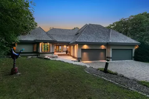 3265 Eagle Bluff Rd, Minnetrista, MN 55364