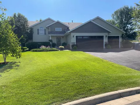 1224 Cary Ct, Saint Joseph, MN 56374