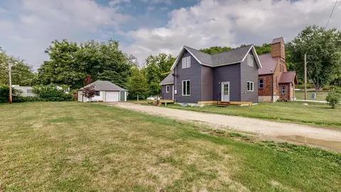 35 3rd Ave S, Hammond, MN 55991