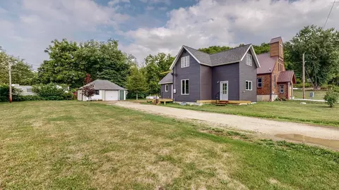 35 3rd Ave S, Hammond, MN 55991