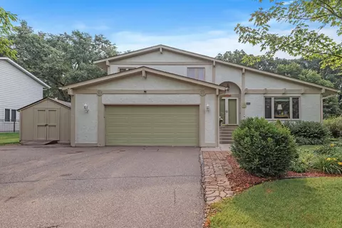 14045 Sundial Ct, Eden Prairie, MN 55346