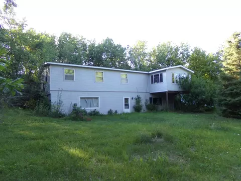 1125 E Superior St, Isle, MN 56342