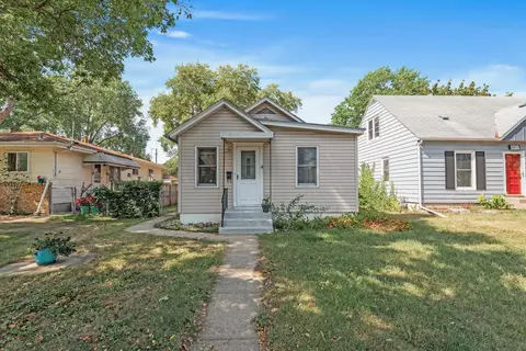3855 Orchard Ave N, Robbinsdale, MN 55422