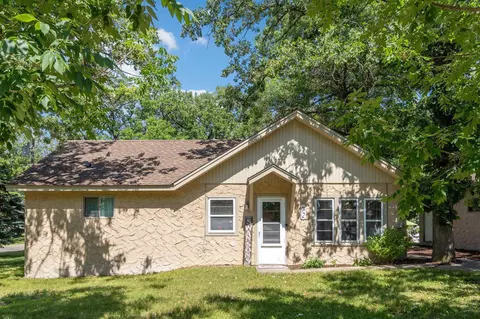 72 Crescent St, Big Lake, MN 55309