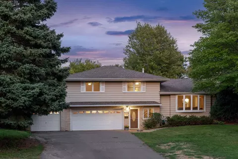 2460 Zealand Ave N, Golden Valley, MN 55427