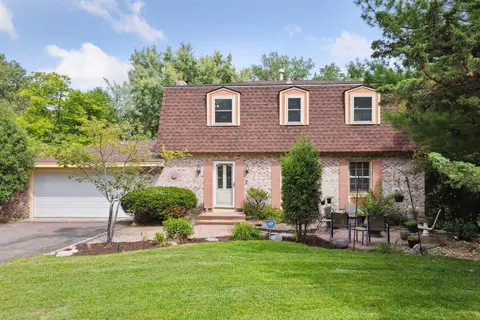 4241 Trail Ridge Ln, Minnetonka, MN 55345
