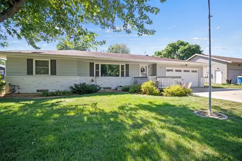 1070 Lincoln Ave, Owatonna, MN 55060