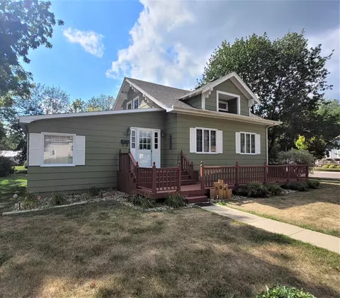 504 4th Ave SW, Pipestone, MN 56164