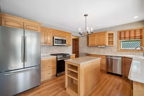 4712 Pebble Beach Way, Eagan, MN 55123 photo 10