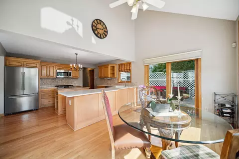 4712 Pebble Beach Way, Eagan, MN 55123 photo 9