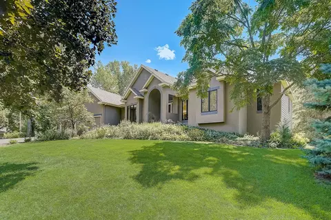 27585 Woodside Rd, Shorewood, MN 55331