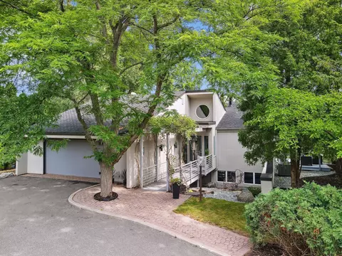 5960 Zehnder Rd, Sunfish Lake, MN 55077